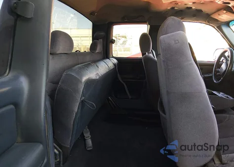 2002 GMC Sierra 1500 Sle из США, поврежденный, VIN 2GTEC19VX21138931